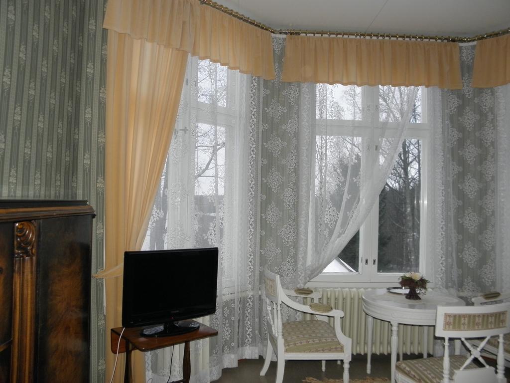 Neitsytniemen Kartano Acomodação com café da manhã Imatra Exterior foto